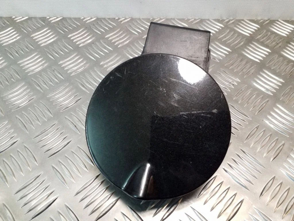 Kütusepaagi kork 04860572AE