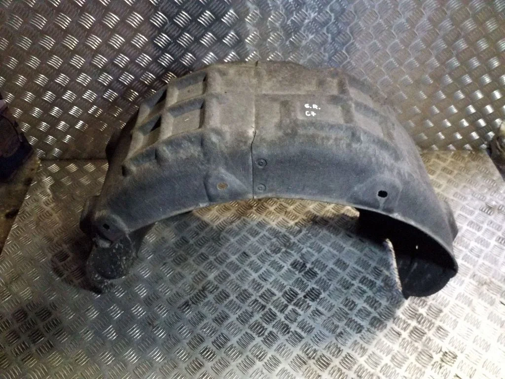 Tagumine poritiivakate – Audi A6 S6 C7 4G (2011-2018)