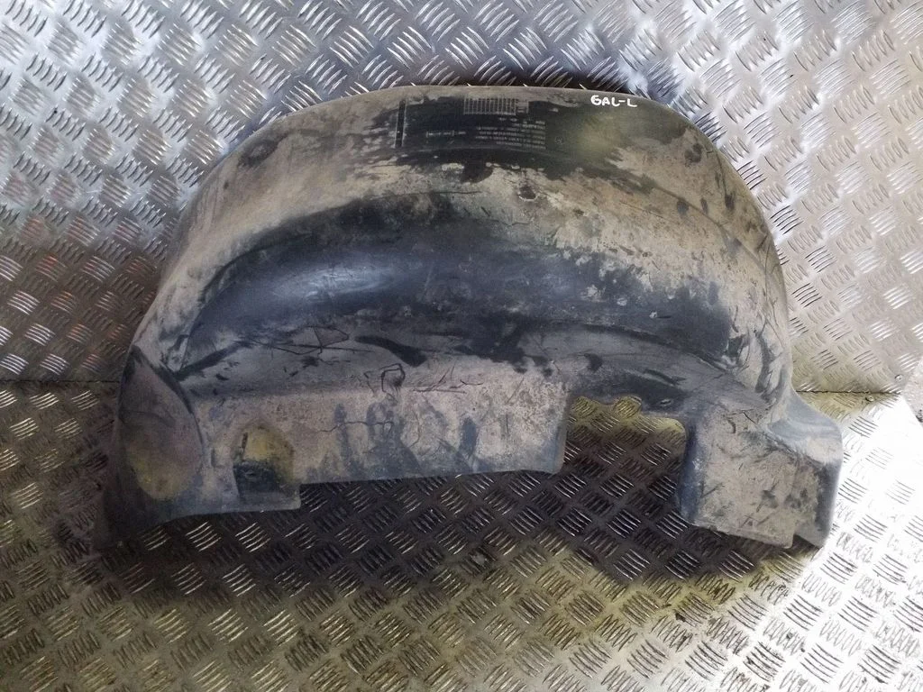 Tagumine poritiivakate 55360147AD