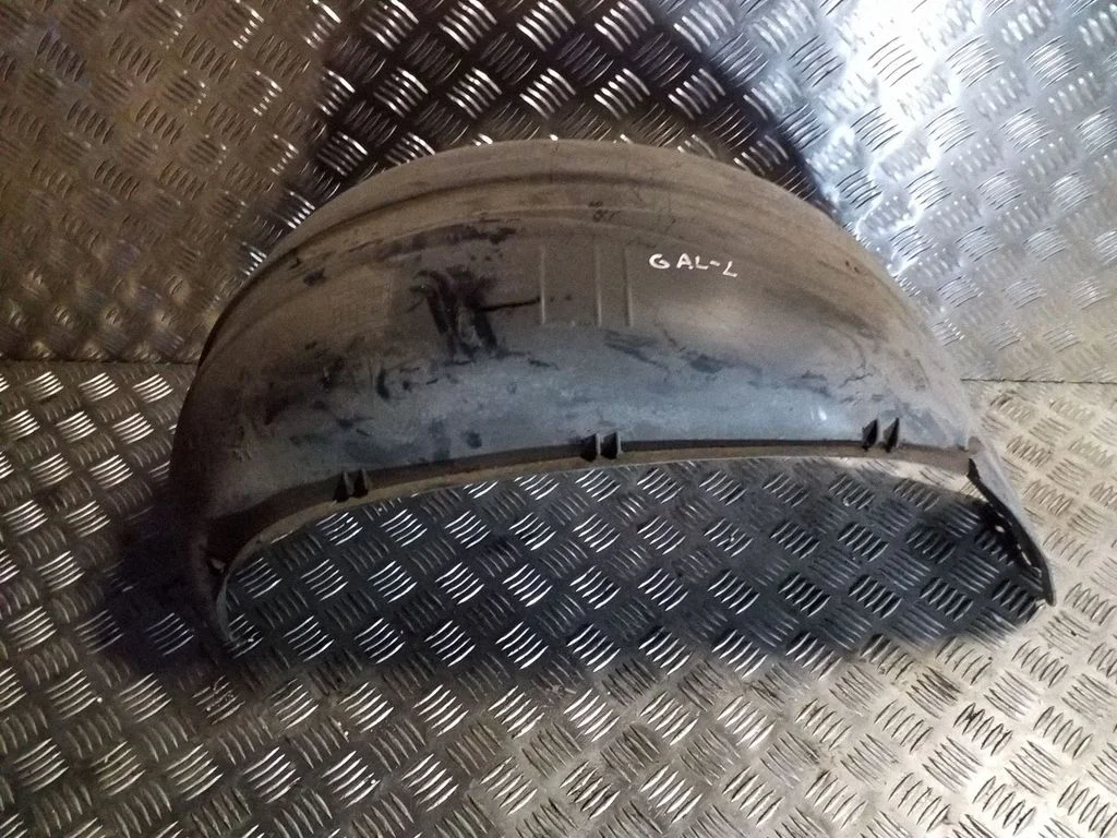 Rear arch fender liner splash guards 9190635