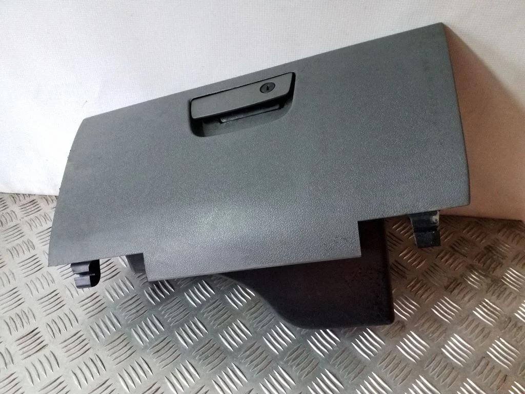 Glove box 5JY801D5AG