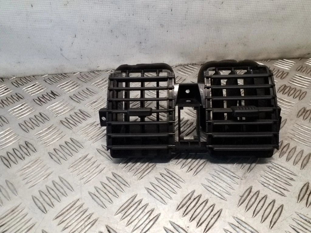 Centrālās gaisa restītes 84960H1600