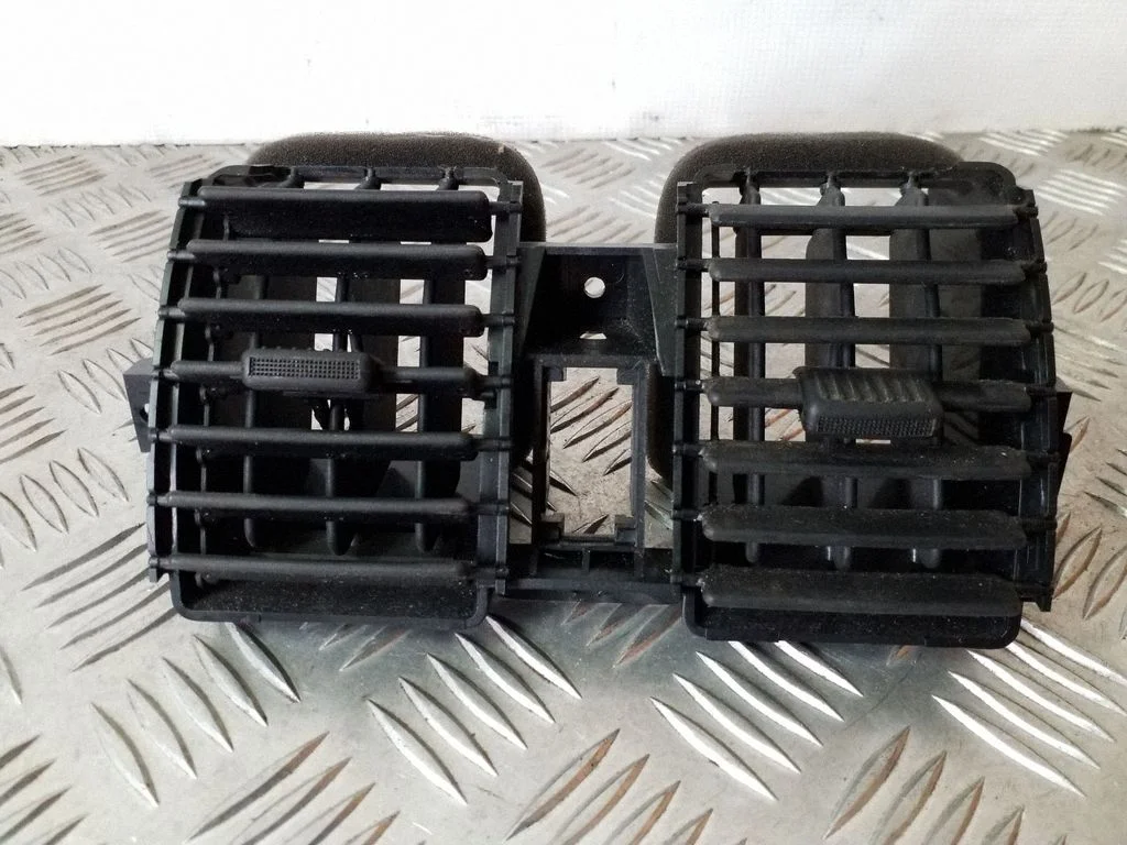 Centrālās gaisa restītes 84960H1600