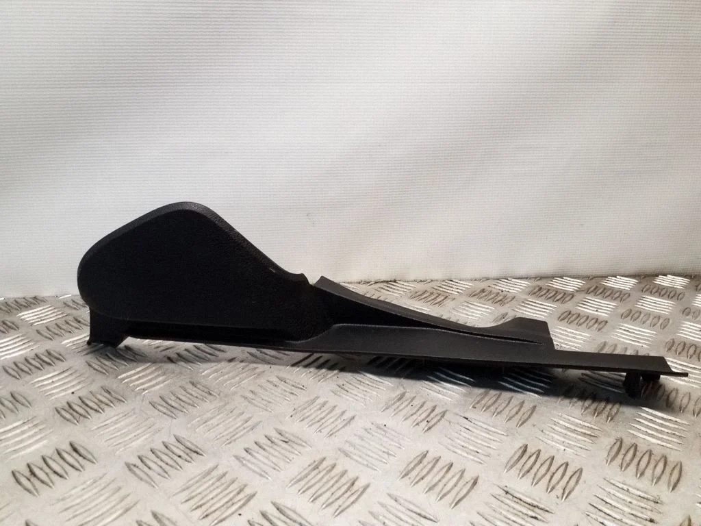 Dashboard side end trim – Ford S-MAX (2006-2015)