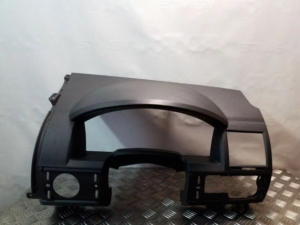 Dashboard trim – Chrysler Grand Voyager V (2007-2015)