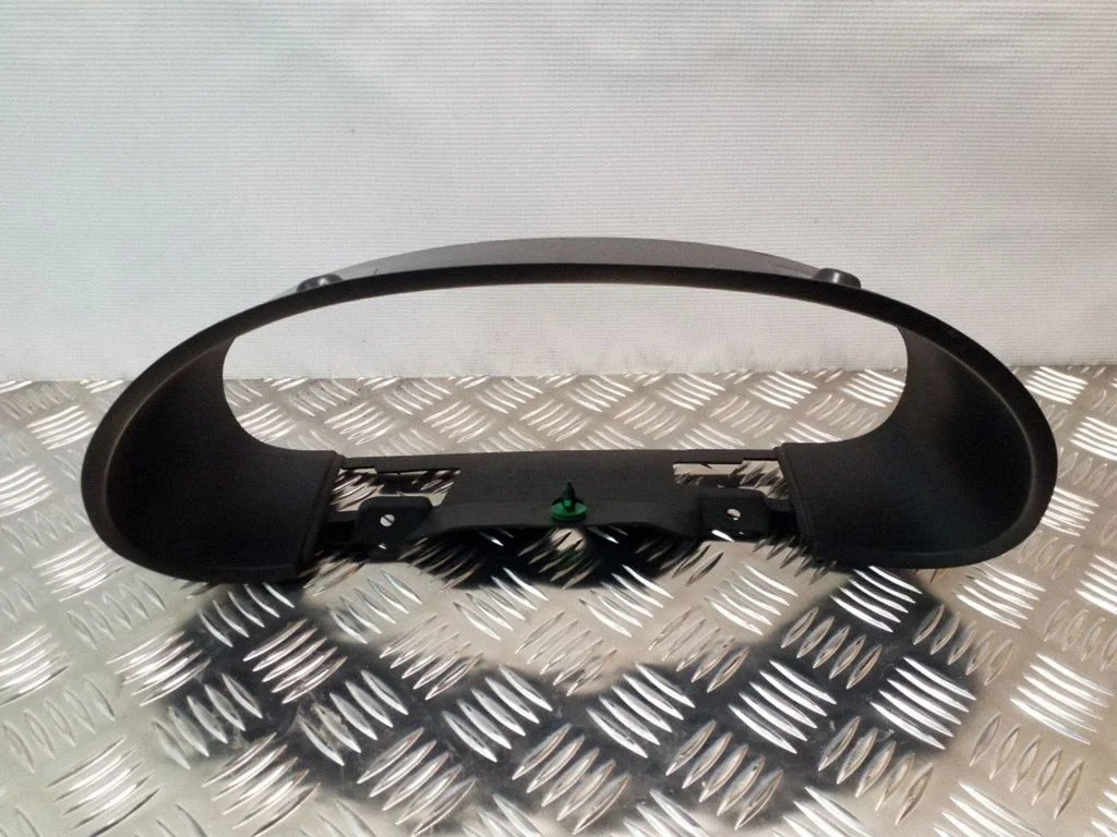 Dashboard trim – Chrysler Grand Voyager V (2007-2015)