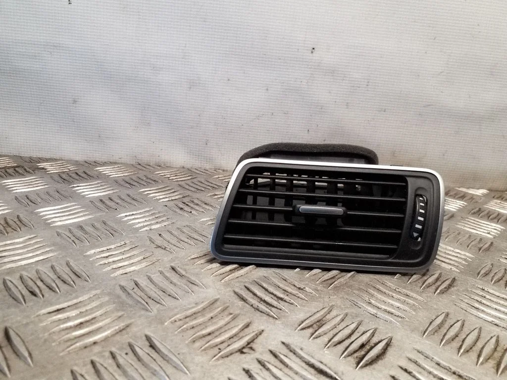 Sānu gaisa restītes – Volkswagen Passat CC (2008-2016)
