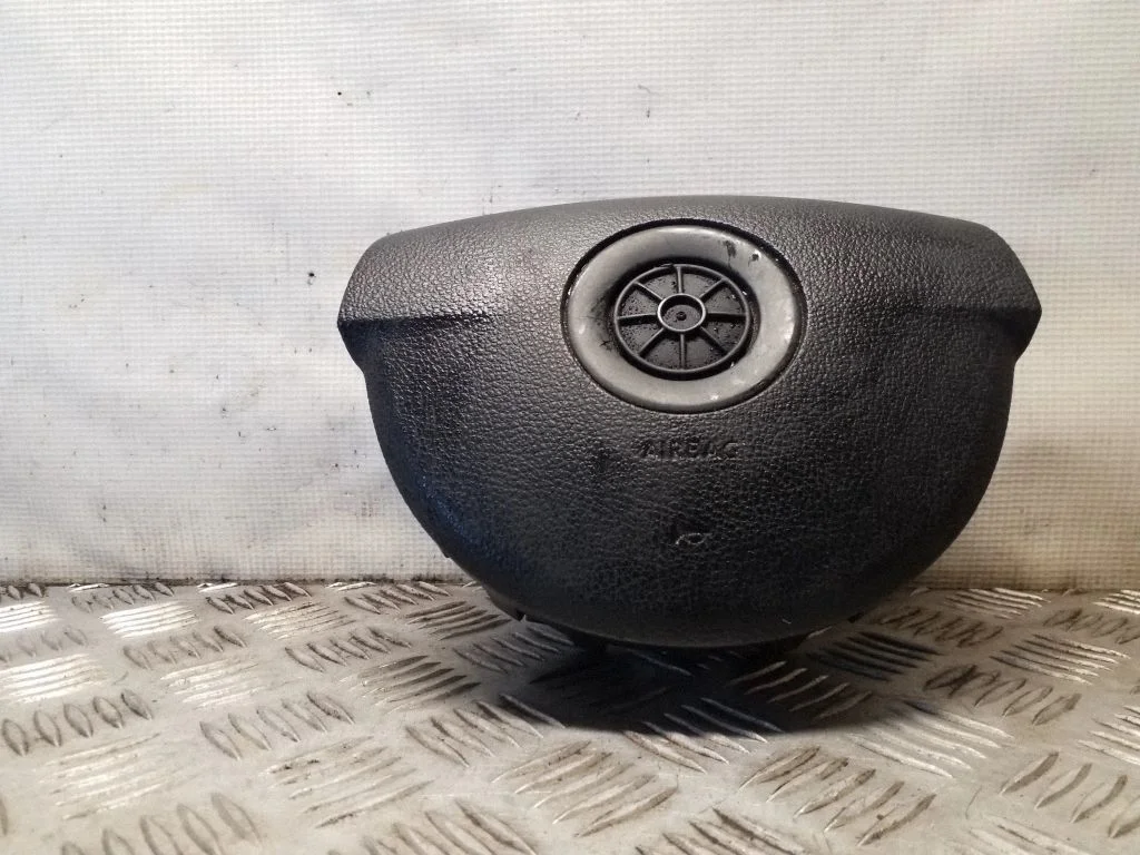 Steering wheel airbag – Volkswagen Passat B6 (2005-2010)