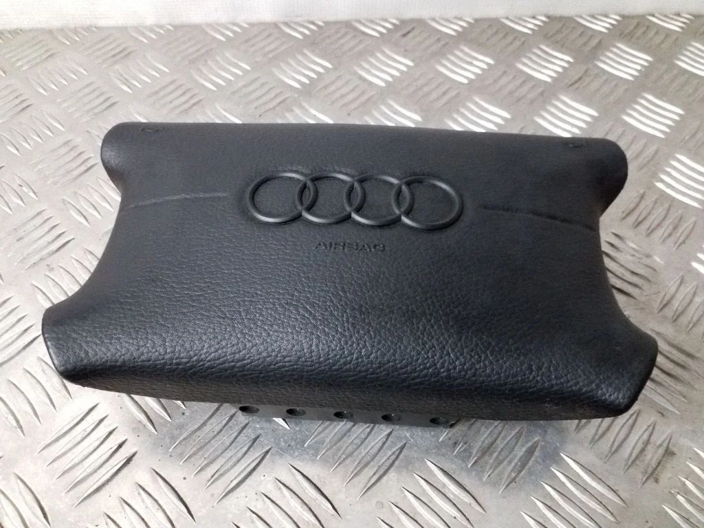 Rooli turvapadi – Audi A6 S6 C4 4A (1994-1997)