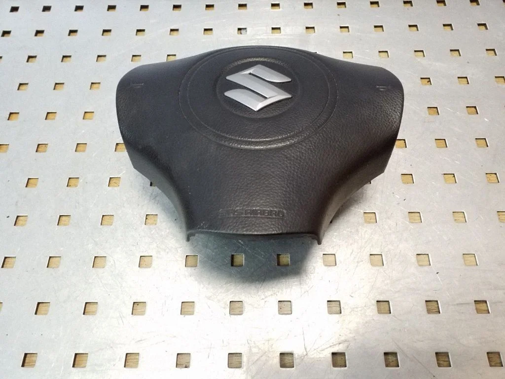 Steering wheel airbag – Suzuki Grand Vitara II (2006-2016)