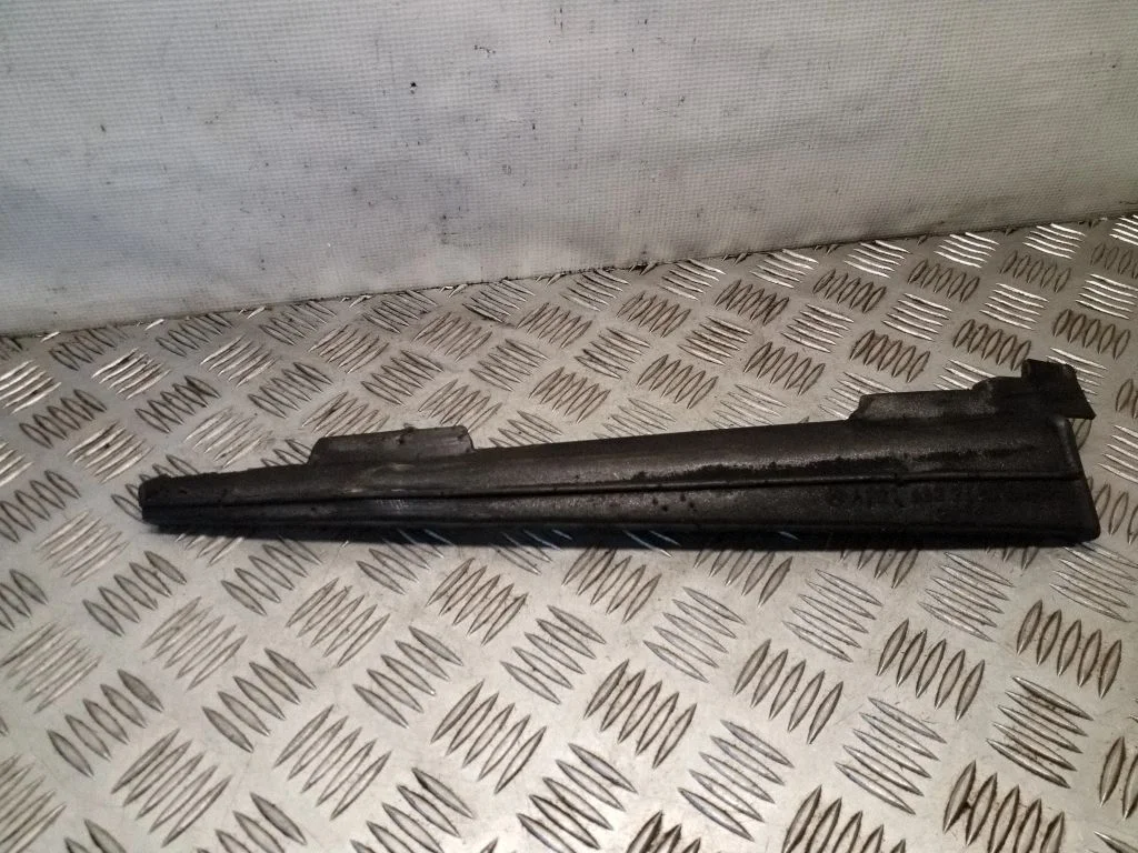 Other rear door trim element A2216822530