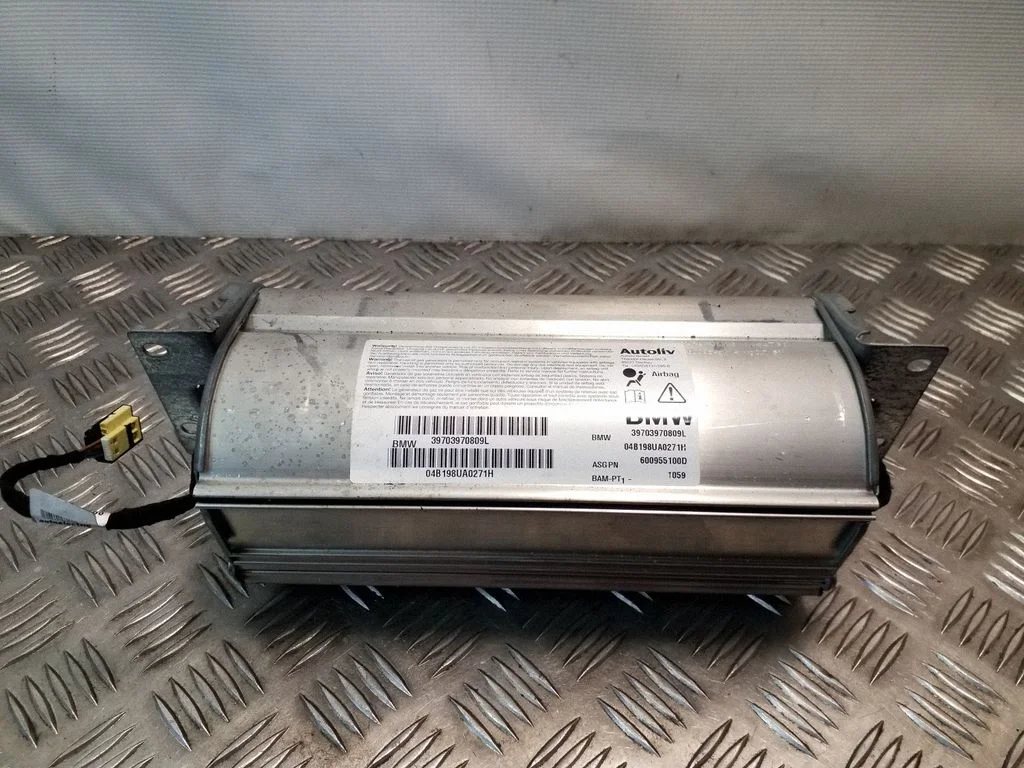 Passenger airbag – BMW 5 Series E60 E61 (2004-2010)