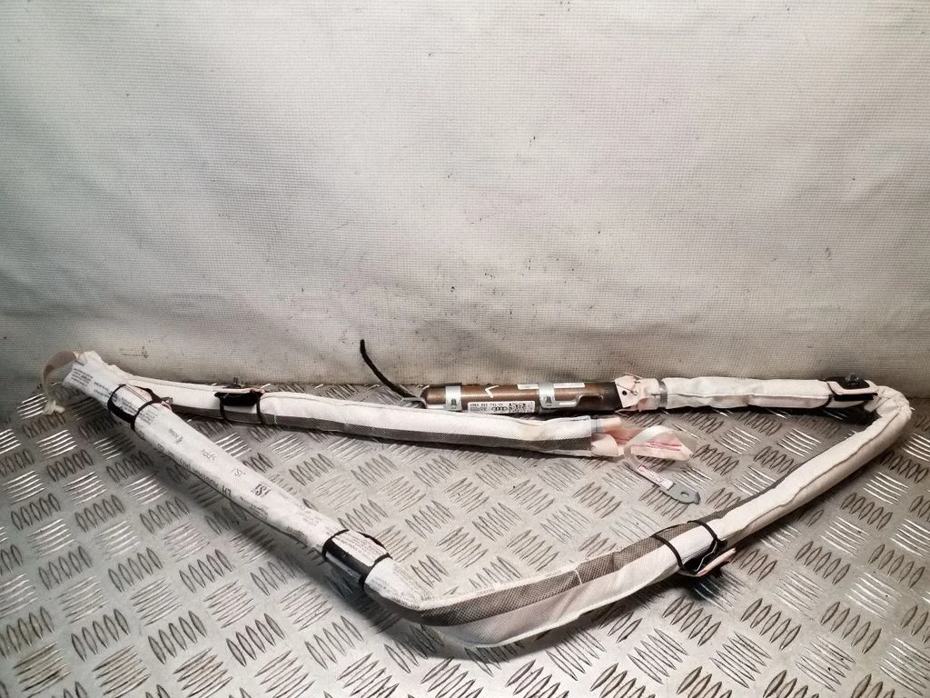 Katuse turvapadi (kardin) 8R0880741H