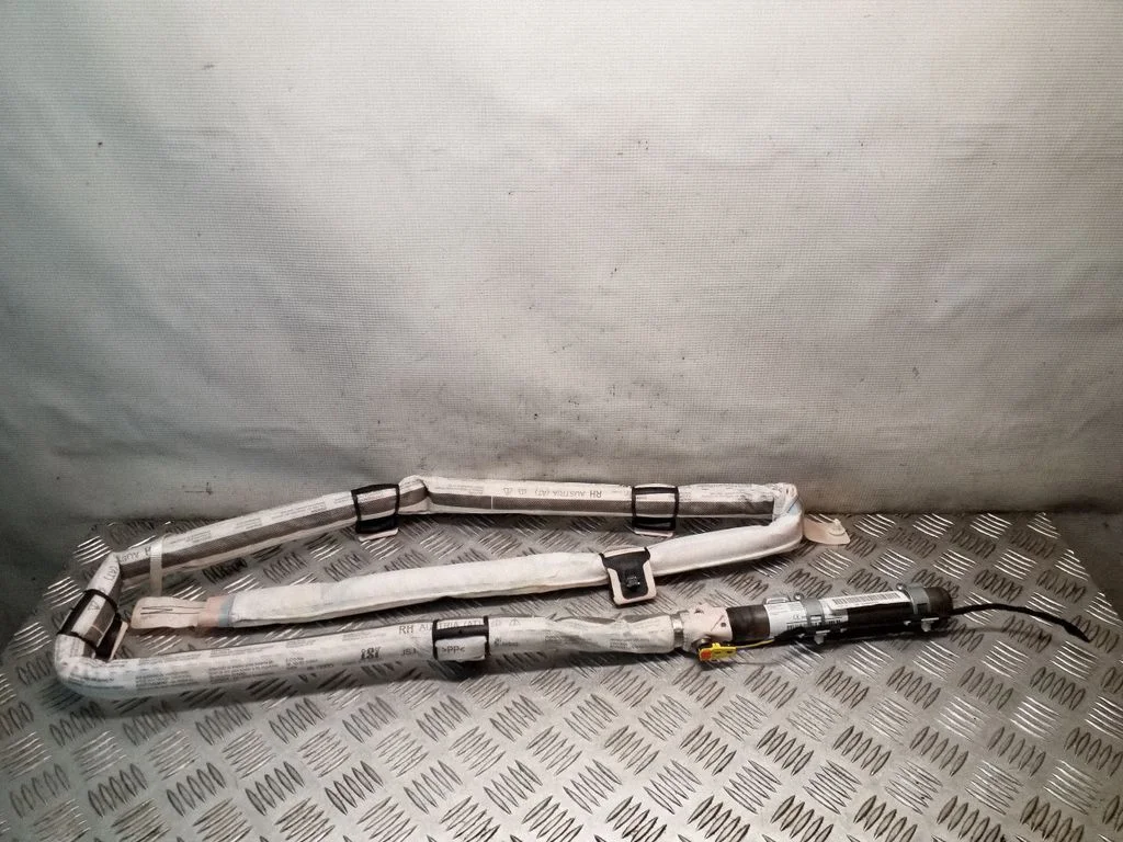 Katuse turvapadi (kardin) 8R0880742H