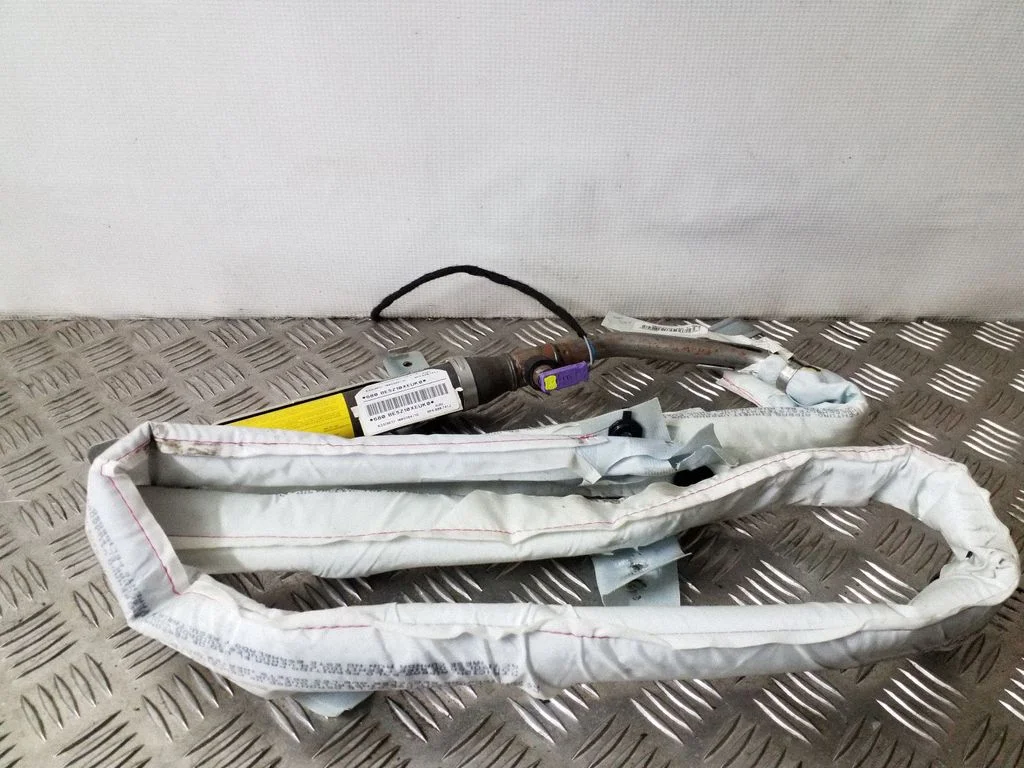 Katuse turvapadi (kardin) – Audi A3 S3 8P (2003-2012)