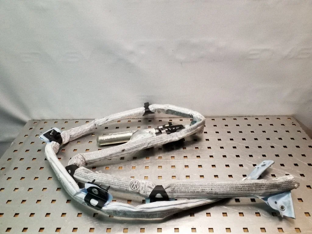 Roof airbag – Volkswagen Passat B6 (2005-2010)