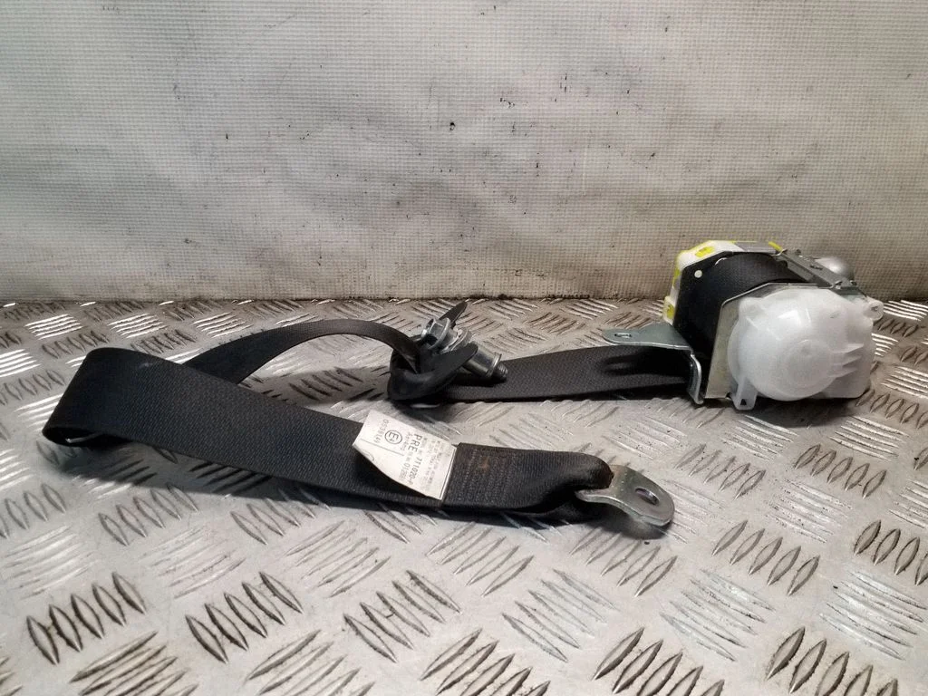Aizmugurējā drošības josta M091601
