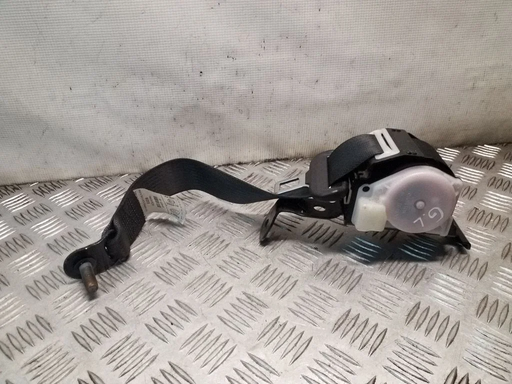 Tagumine turvavöö 13288436