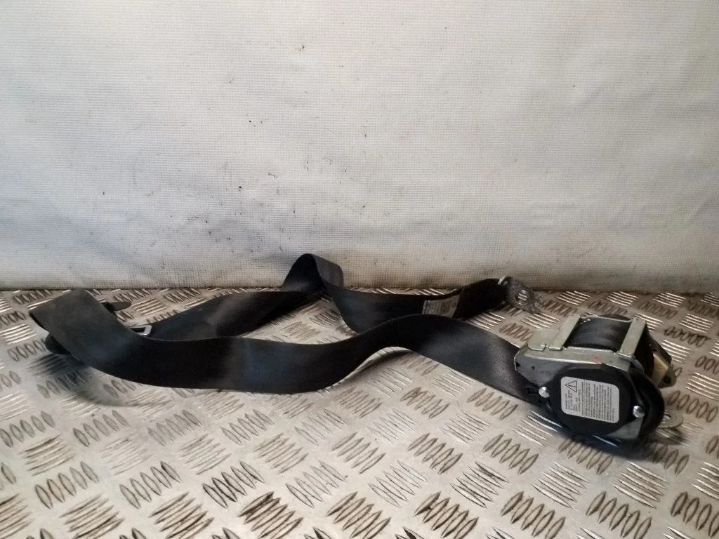Tagumine turvavöö 7N0857805A