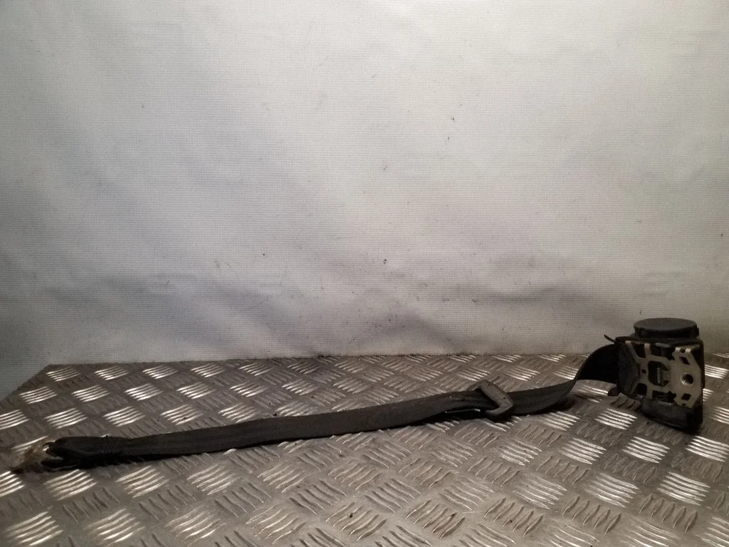 Aizmugurējā drošības josta 8A5857709A