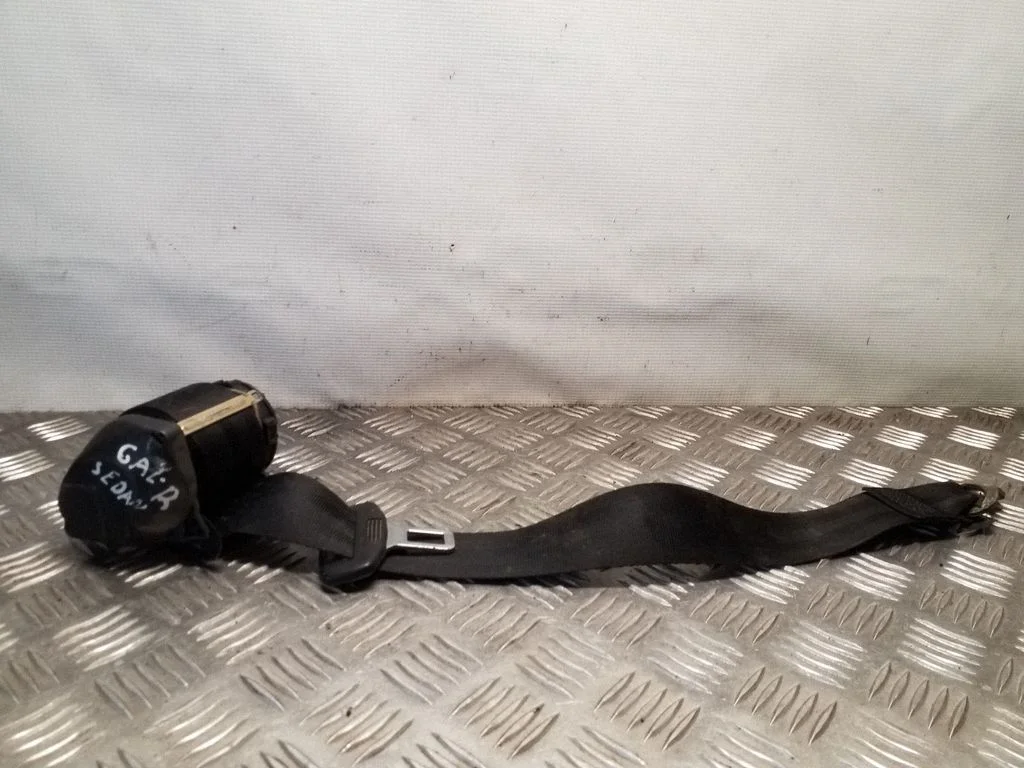 Aizmugurējā drošības josta 8A5857709A