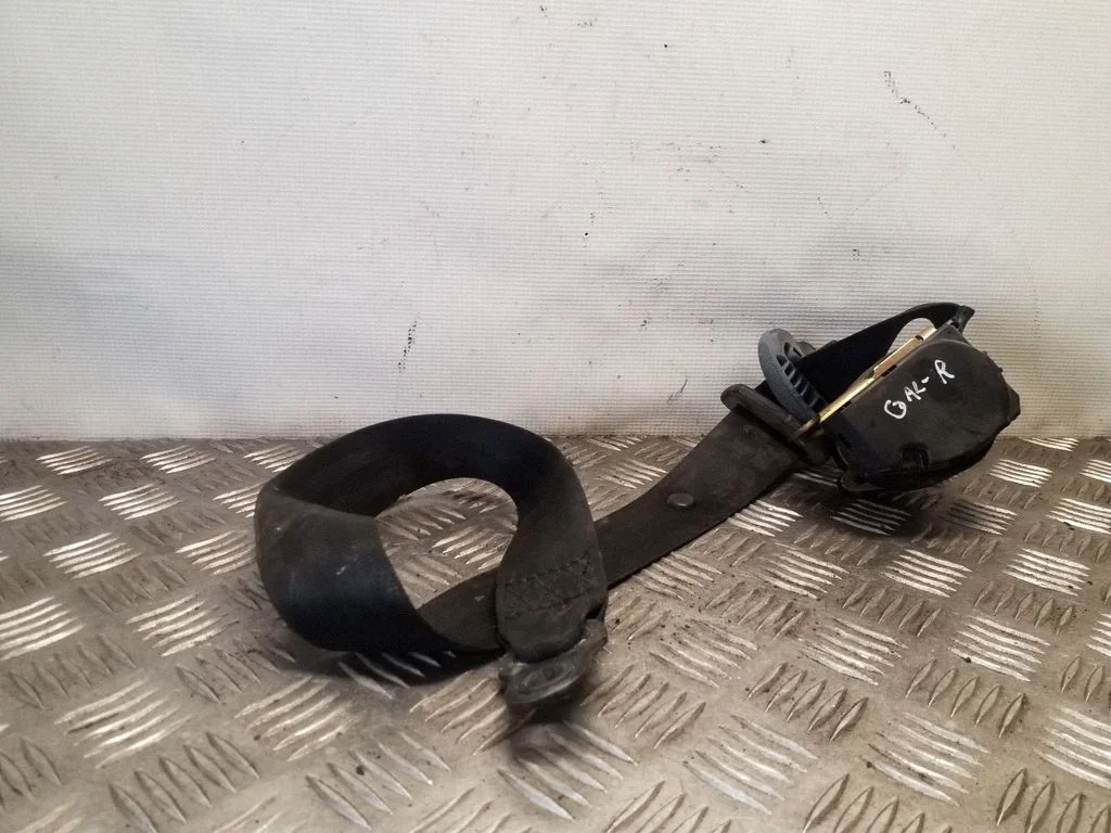 Aizmugurējā drošības josta 7M0857812E