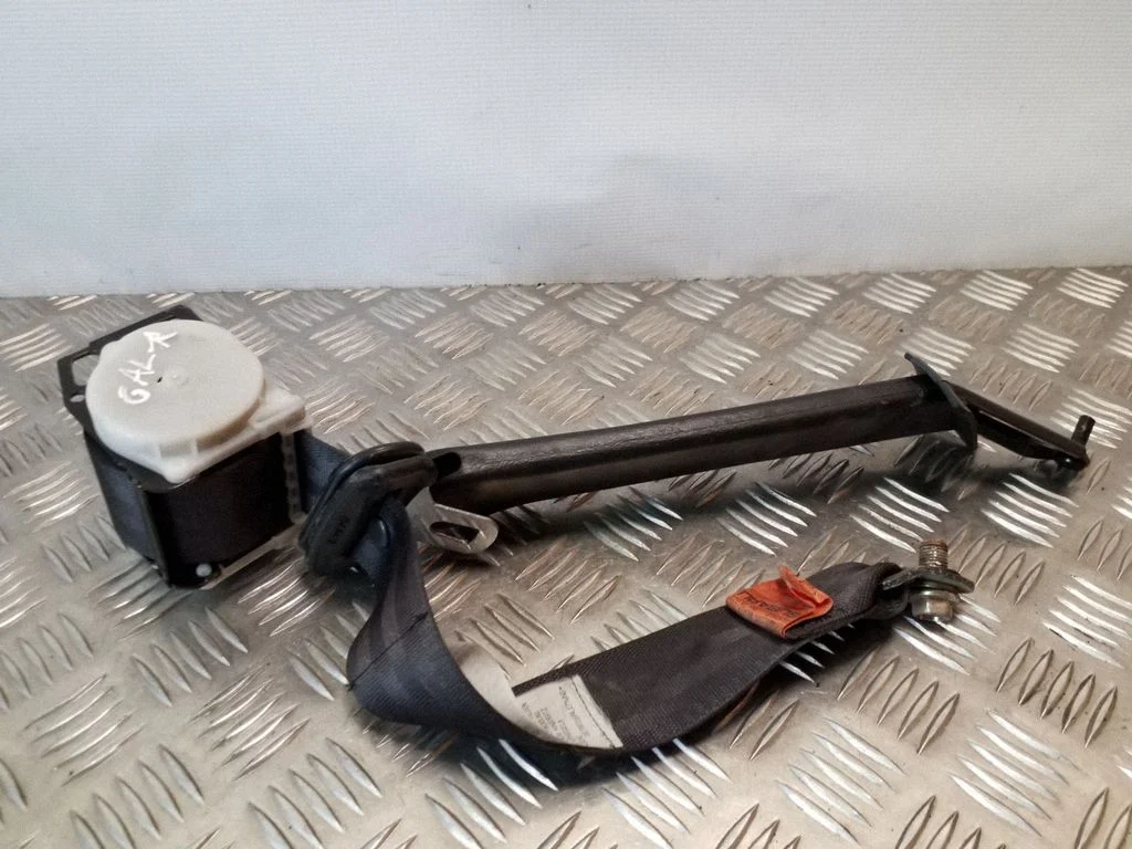 Aizmugurējā drošības josta TK523ES095