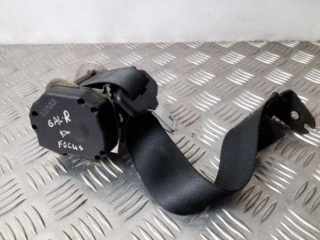 Rear seatbelt – Ford Focus C-MAX (2003-2010)