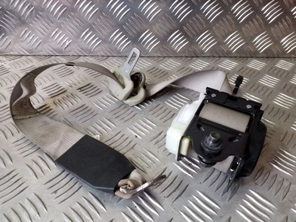 Tagumine turvavöö TKAB0G1813