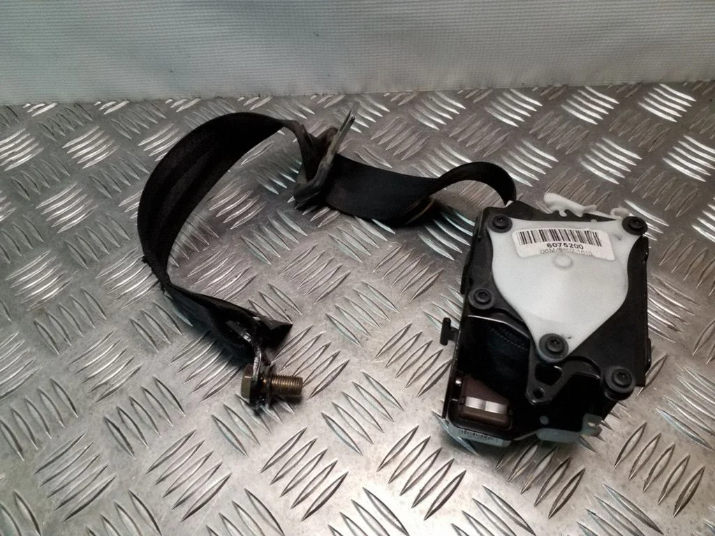 Rear seatbelt – Audi A4 S4 B6 8E 8H (2001-2005)