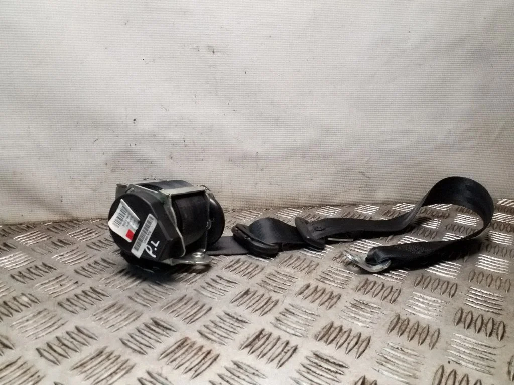 Front seatbelt – Skoda Octavia Mk2 (1Z) (2004-2013)