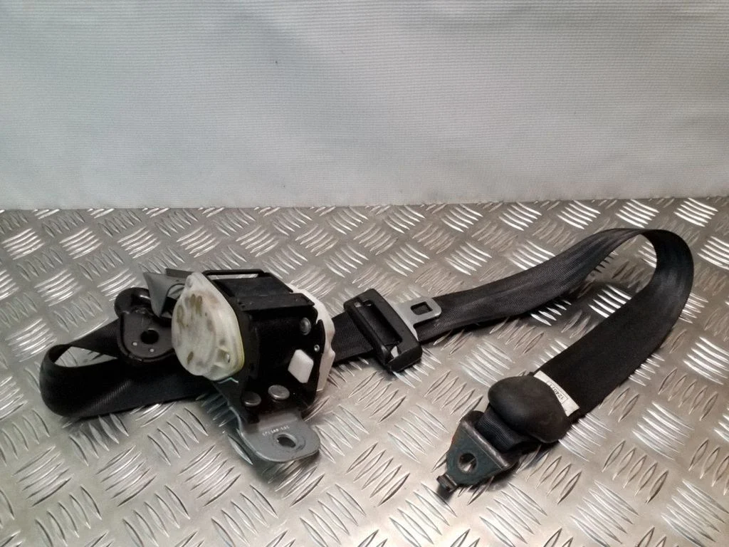 Front seatbelt – Chrysler Grand Voyager IV (2001-2007)