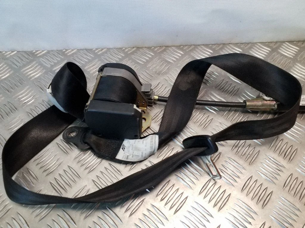 Priekšējā drošības josta 7M3857706