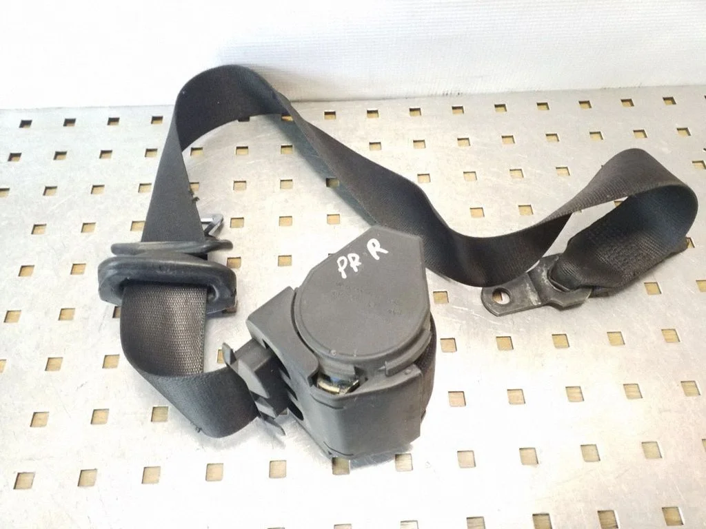 Front seatbelt – BMW 3 Series E46 (1998-2005)