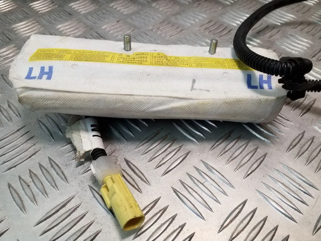 Poduszka powietrzna fotela 889102Y000