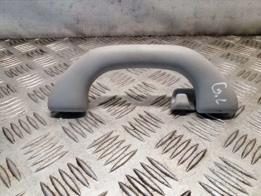 Tagumine lae käepide 6N0857607AA