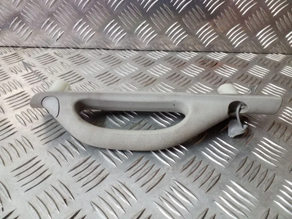 Rear interior roof grab handle – Chrysler Grand Voyager V (2007-2015)