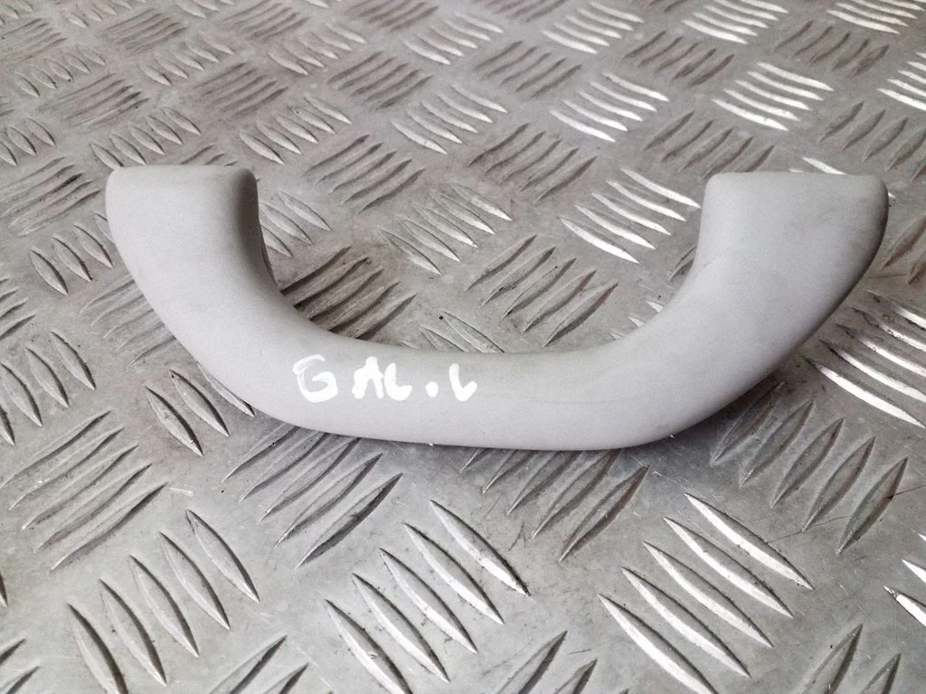 Tagumine lae käepide 1K0857607M