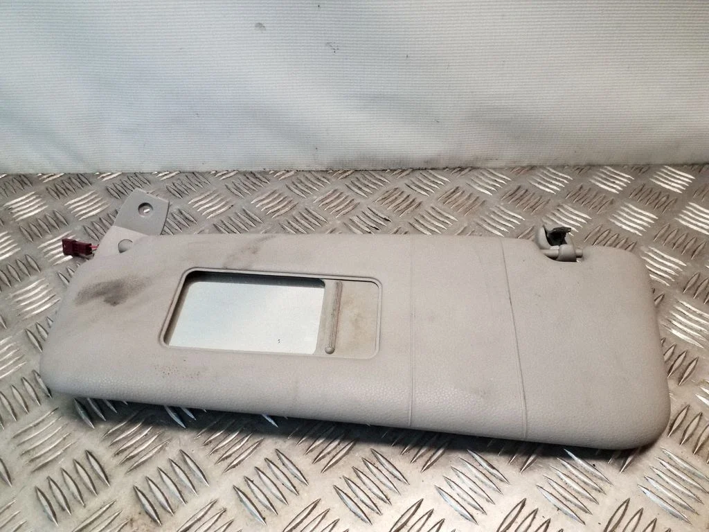 Sun visor – BMW 5 Series E60 E61 (2004-2010)