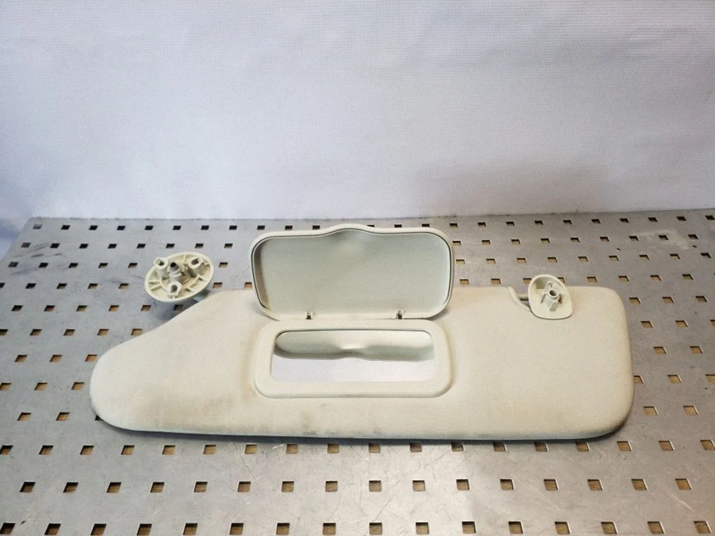 Sun visor – left