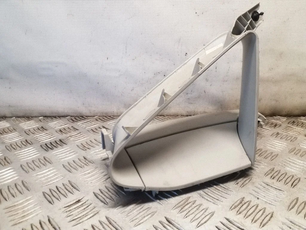 (A) piilari kate 7N0858419A