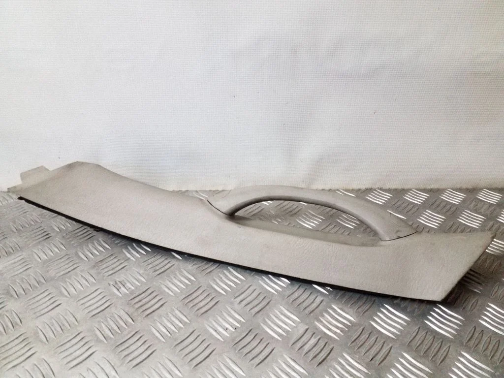 (A) pillar trim 5GM93TRMA