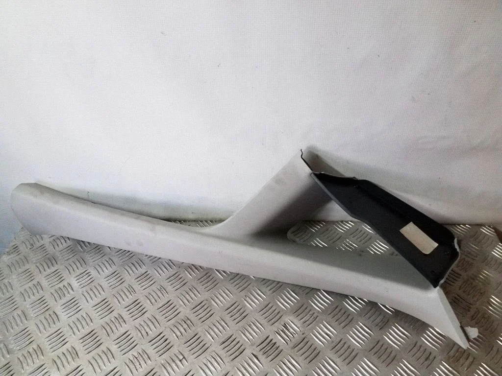 (A) statramsčio apdaila