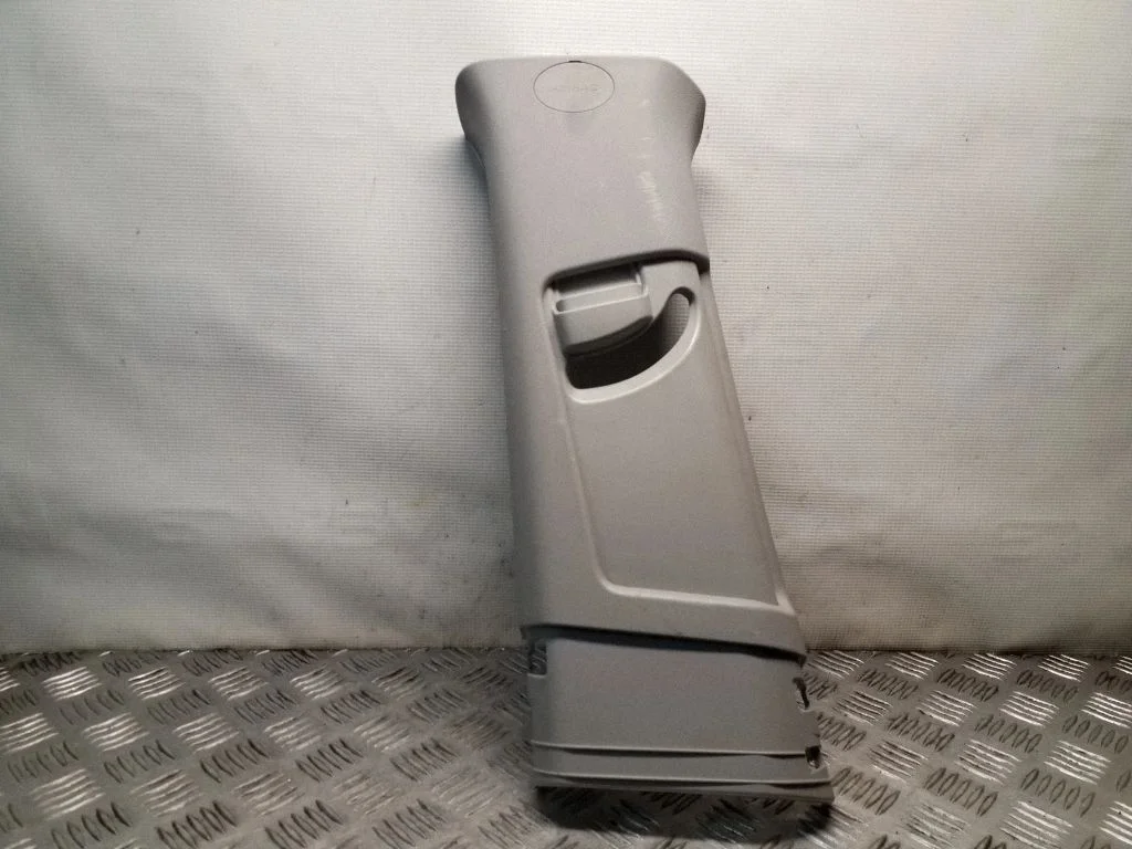 (B) pillar trim (top) – Opel Mokka X (2016-2019)