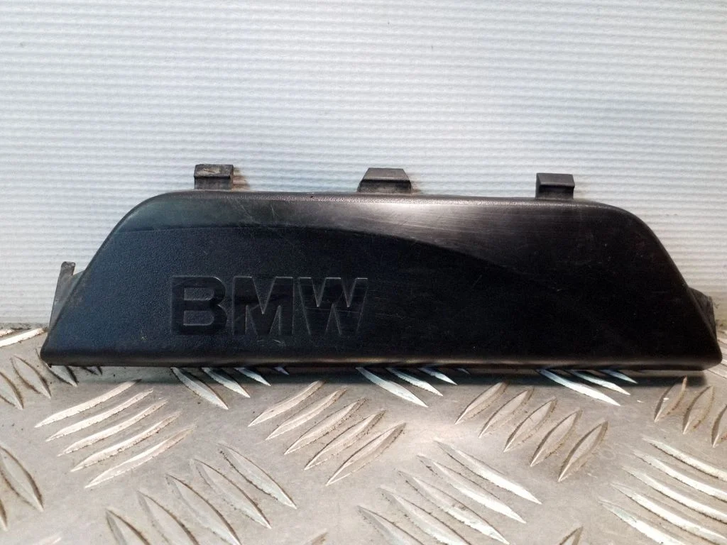 Aizmugurējā sliekšņa apdare (iekšējā) – BMW 1. sērija E81 E87 (2004-2011)