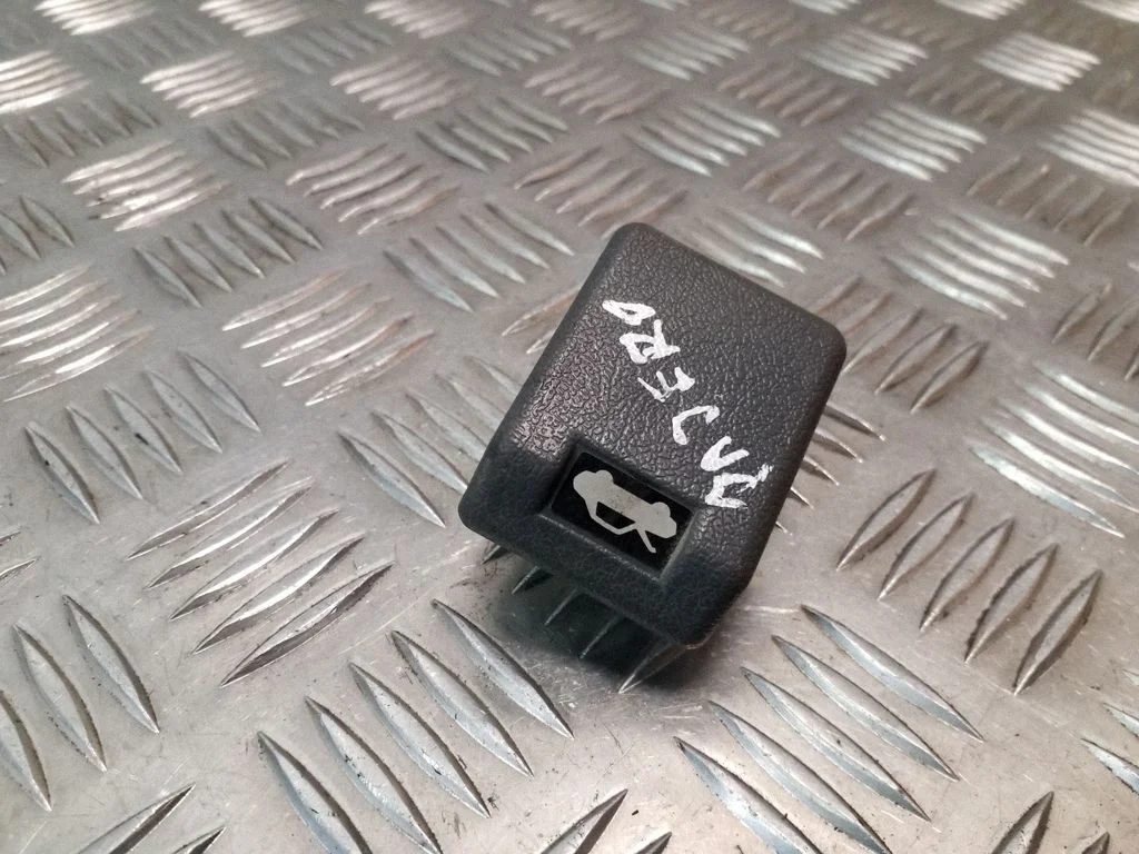 Mootorikapoti avamiskäepide