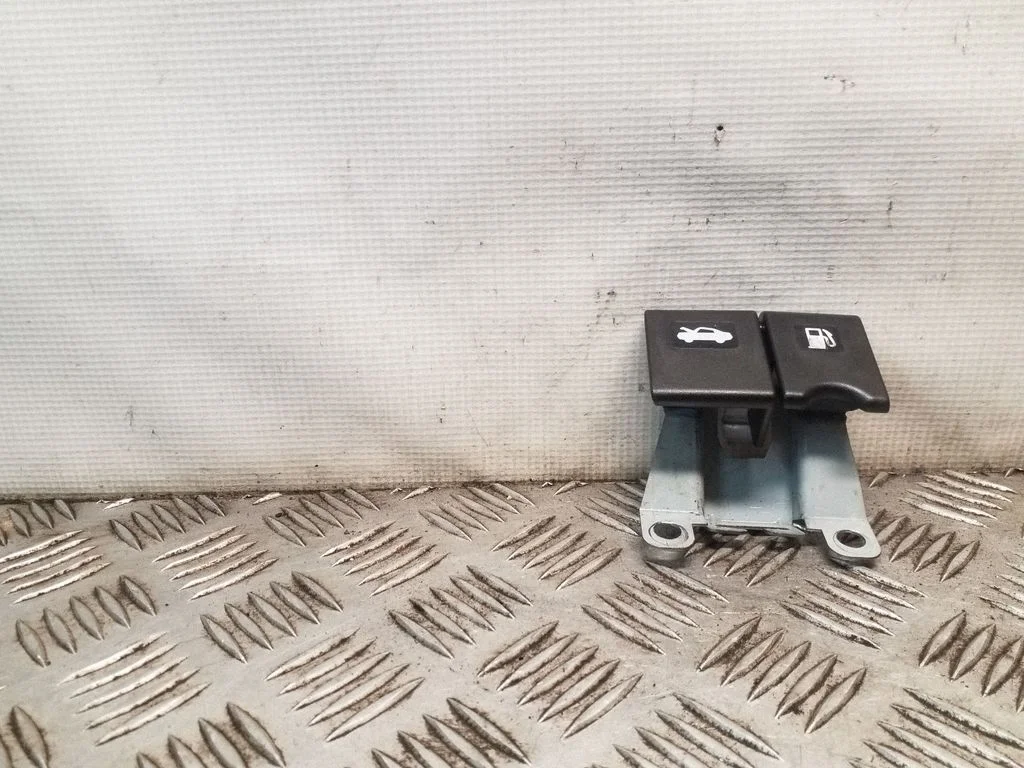 Mootorikapoti avamiskäepide