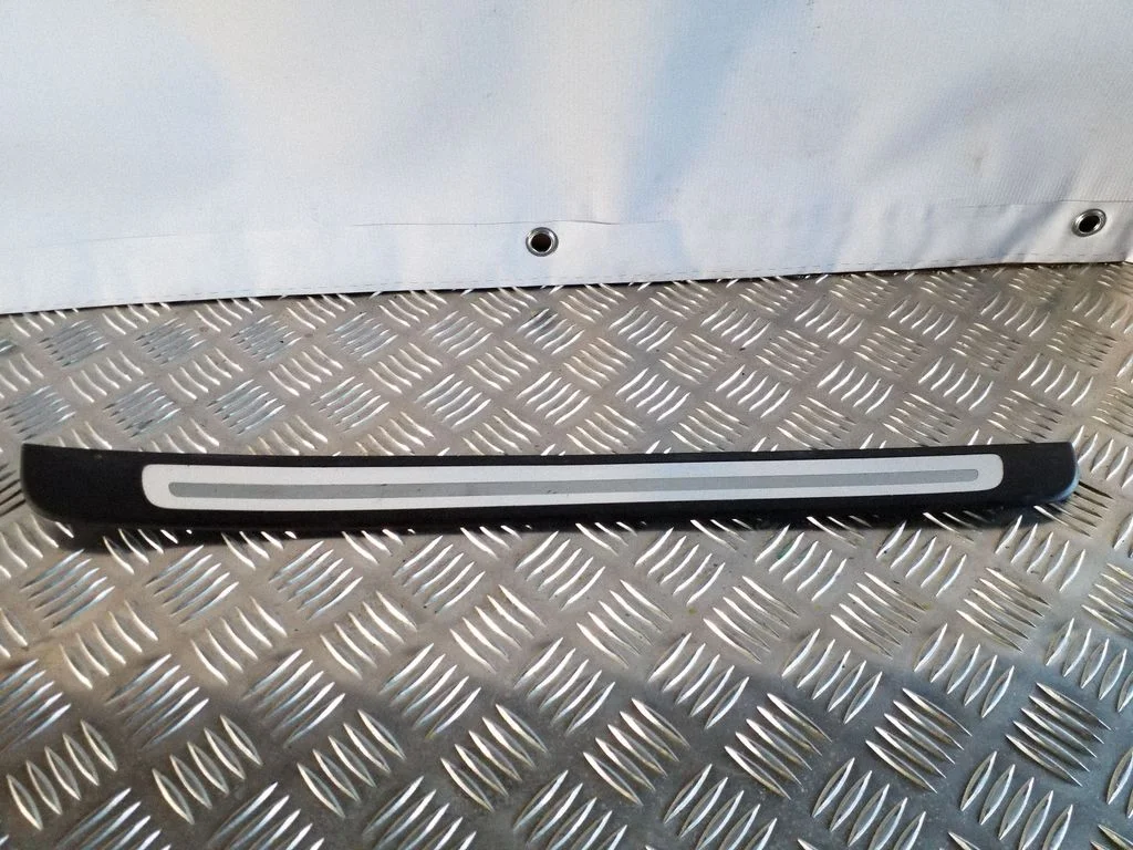 Front sill trim cover – Audi A6 S6 C7 4G (2011-2018)