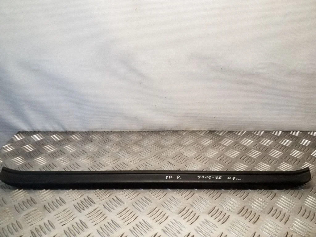Esilävise kate (sisemine) 4562906 – Saab 9-5 (2006-2010)