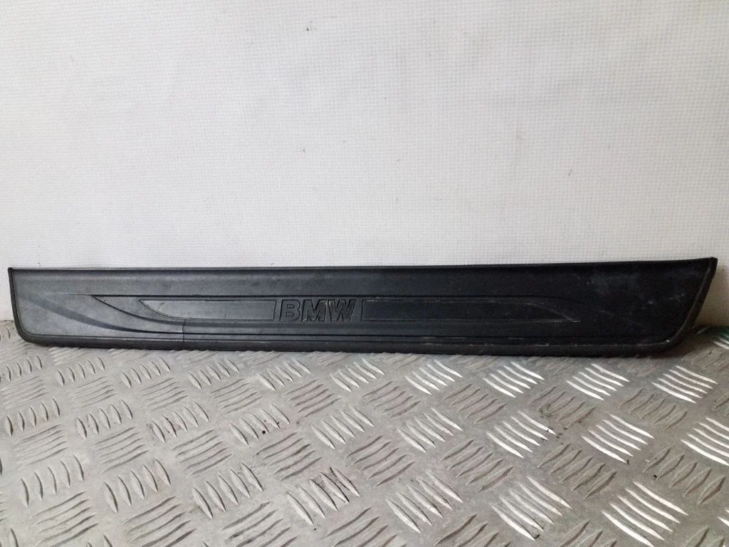 Priekšējā sliekšņa apdare (iekšējā) 7203608